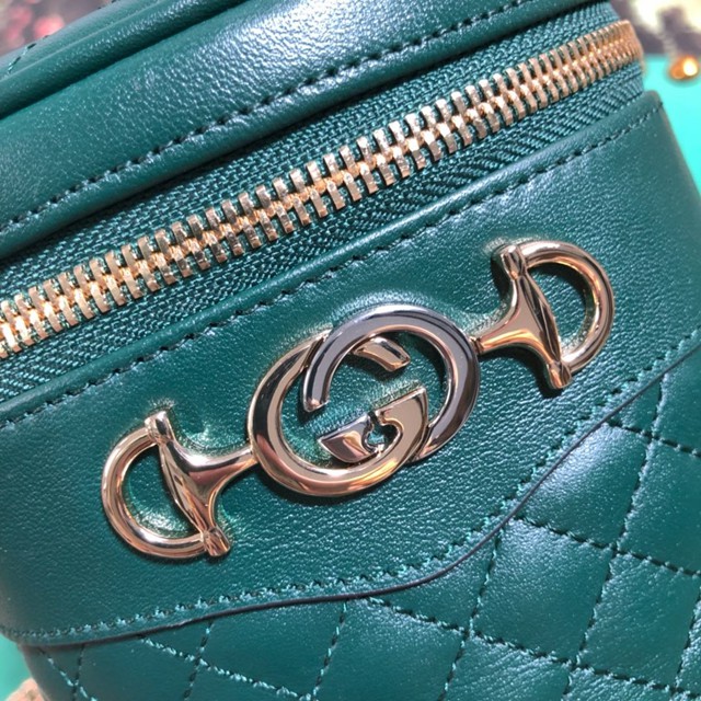 Gucci女包 572298 古馳Gucci綠色絎縫牛皮鏈條圓筒化妝包  gqy1178